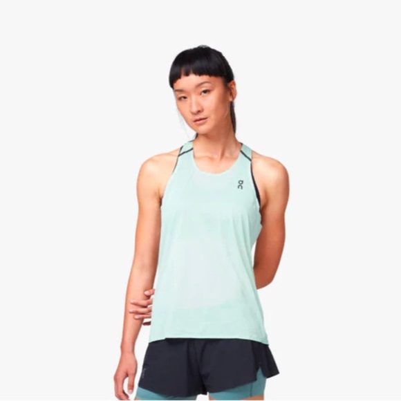 Women's ON-Running Tank- Size Small - Picture 3 of 10